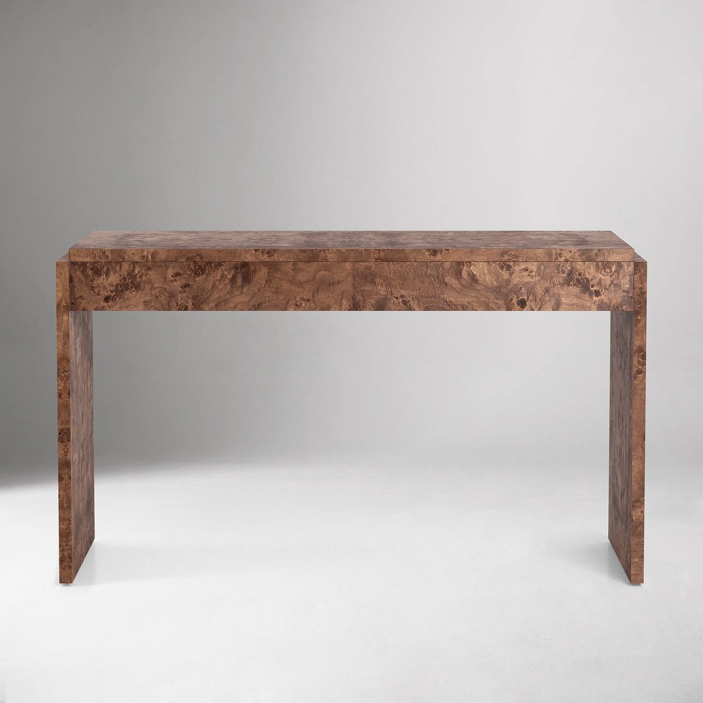Finlo Desk