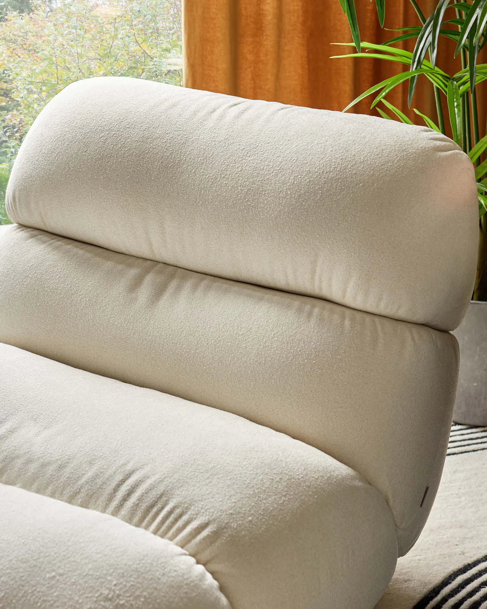 The Dormi Lounge Chair