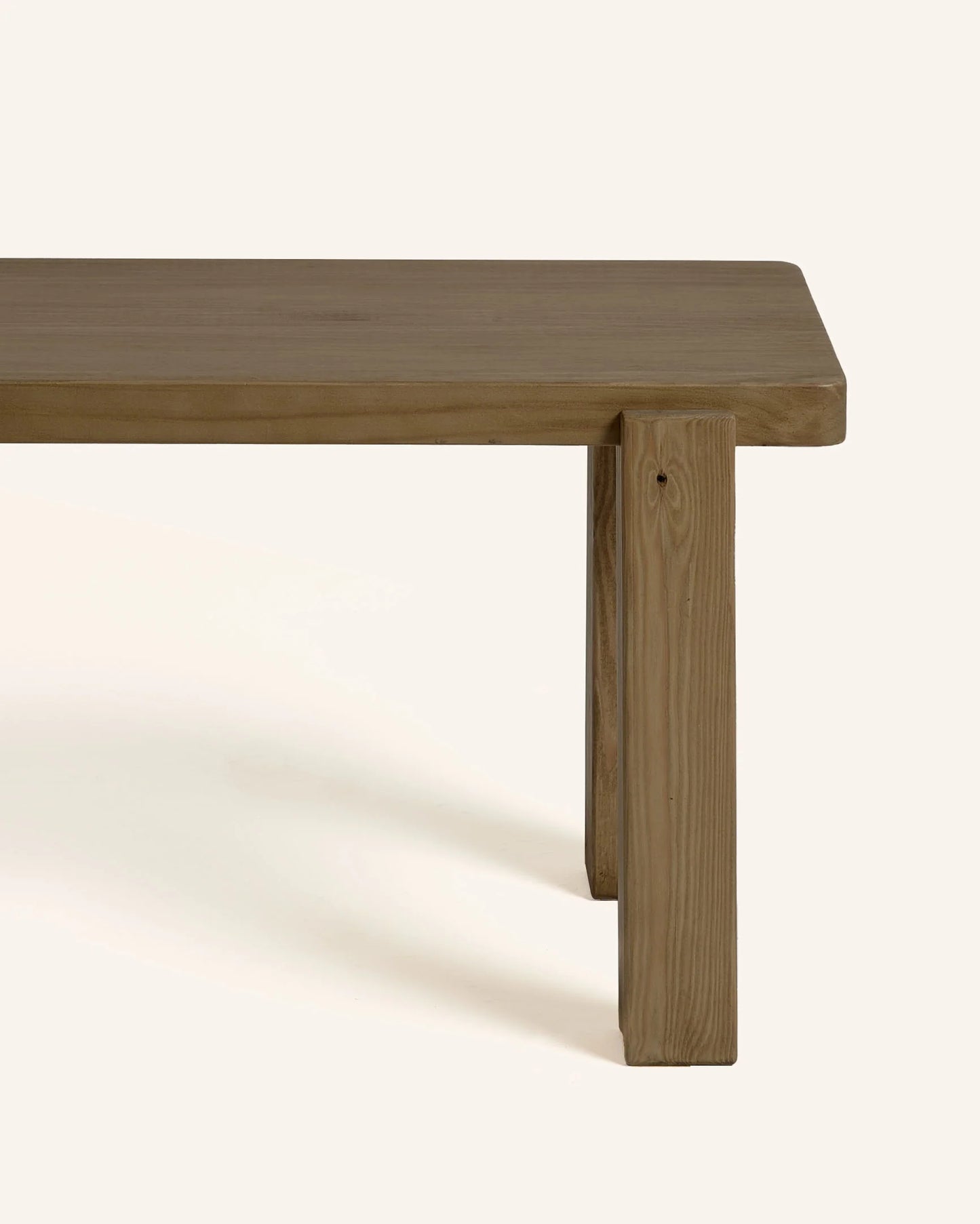 Elessa Bench
