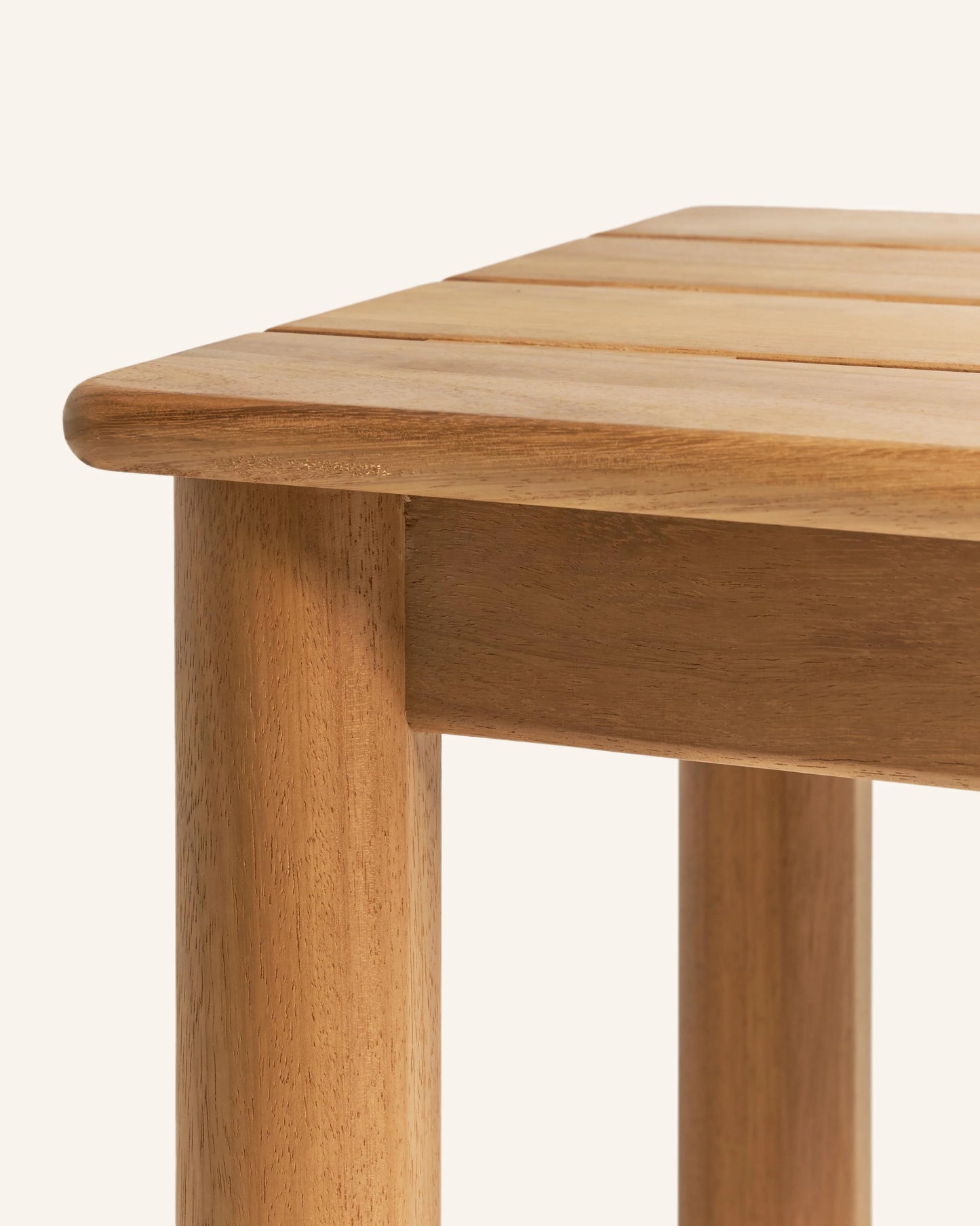 Alvora Table