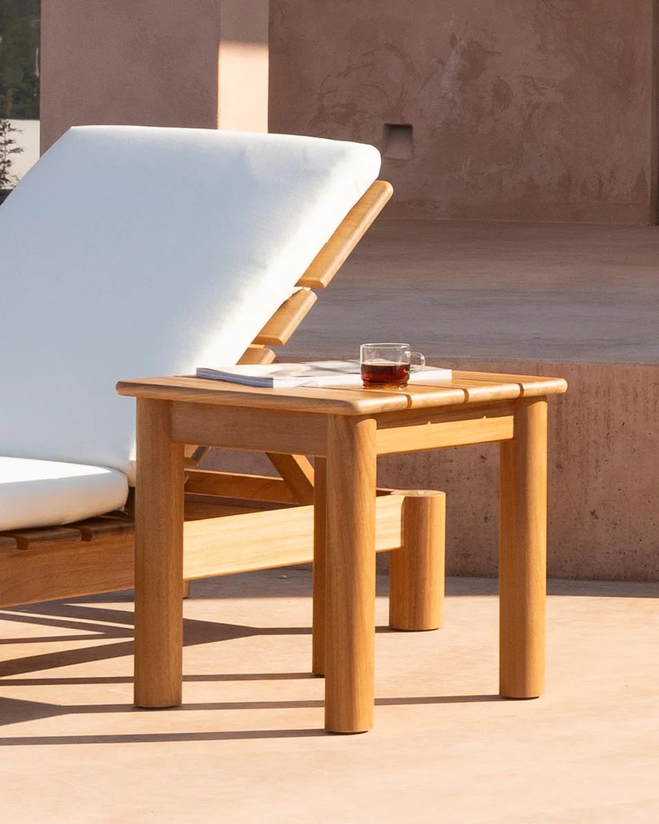 Alvora Table