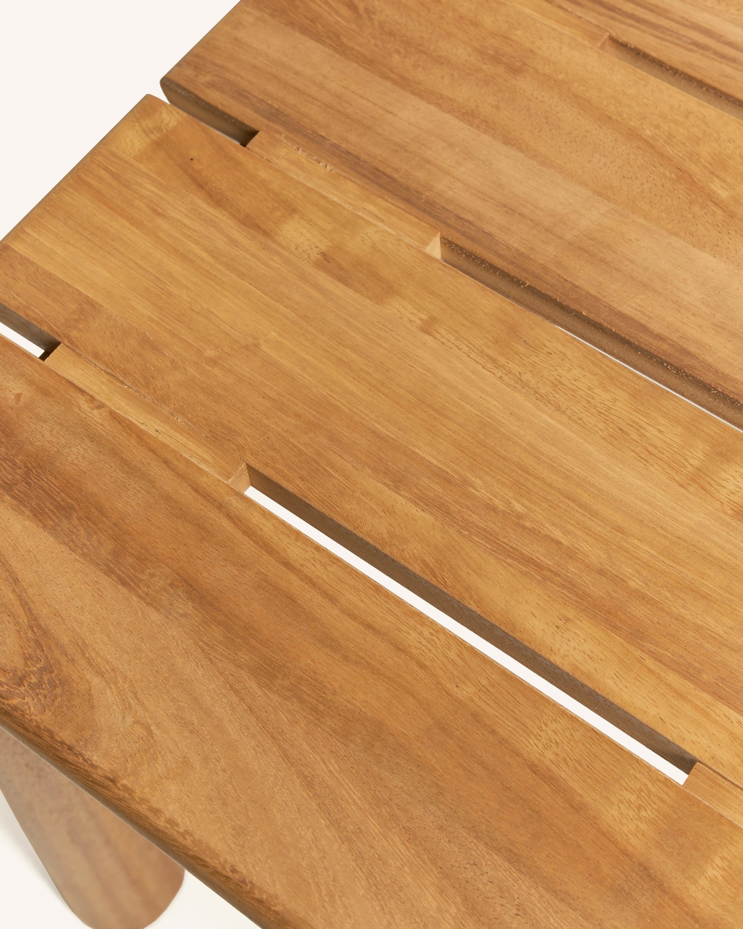 Alvora Table