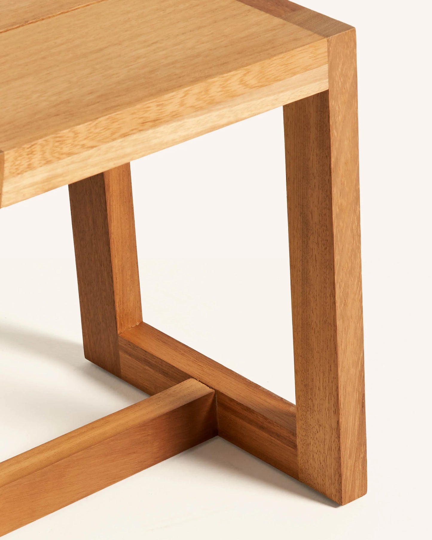 Valtino Table